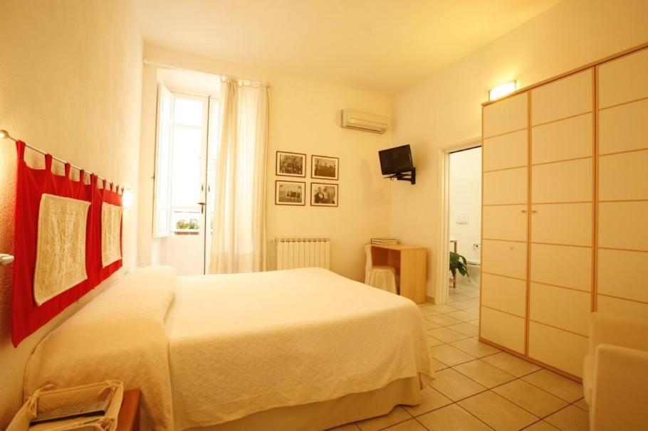 L'Arco Cagliari Bed and Breakfast Buitenkant foto